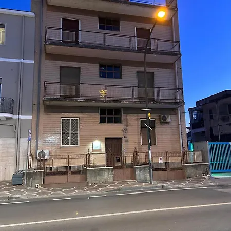 Daisybee Apartment